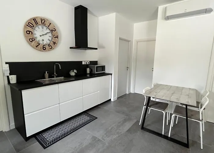 Salles, Maison A 30 Min D'arcachon *